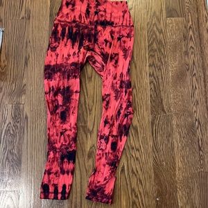 Lululemon tie dye wunder under leggings